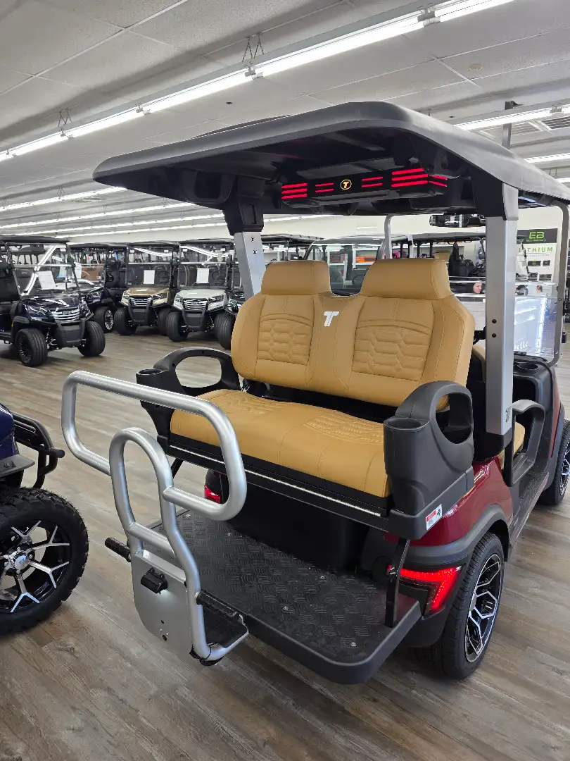 2025 Tara Roadster photo 8