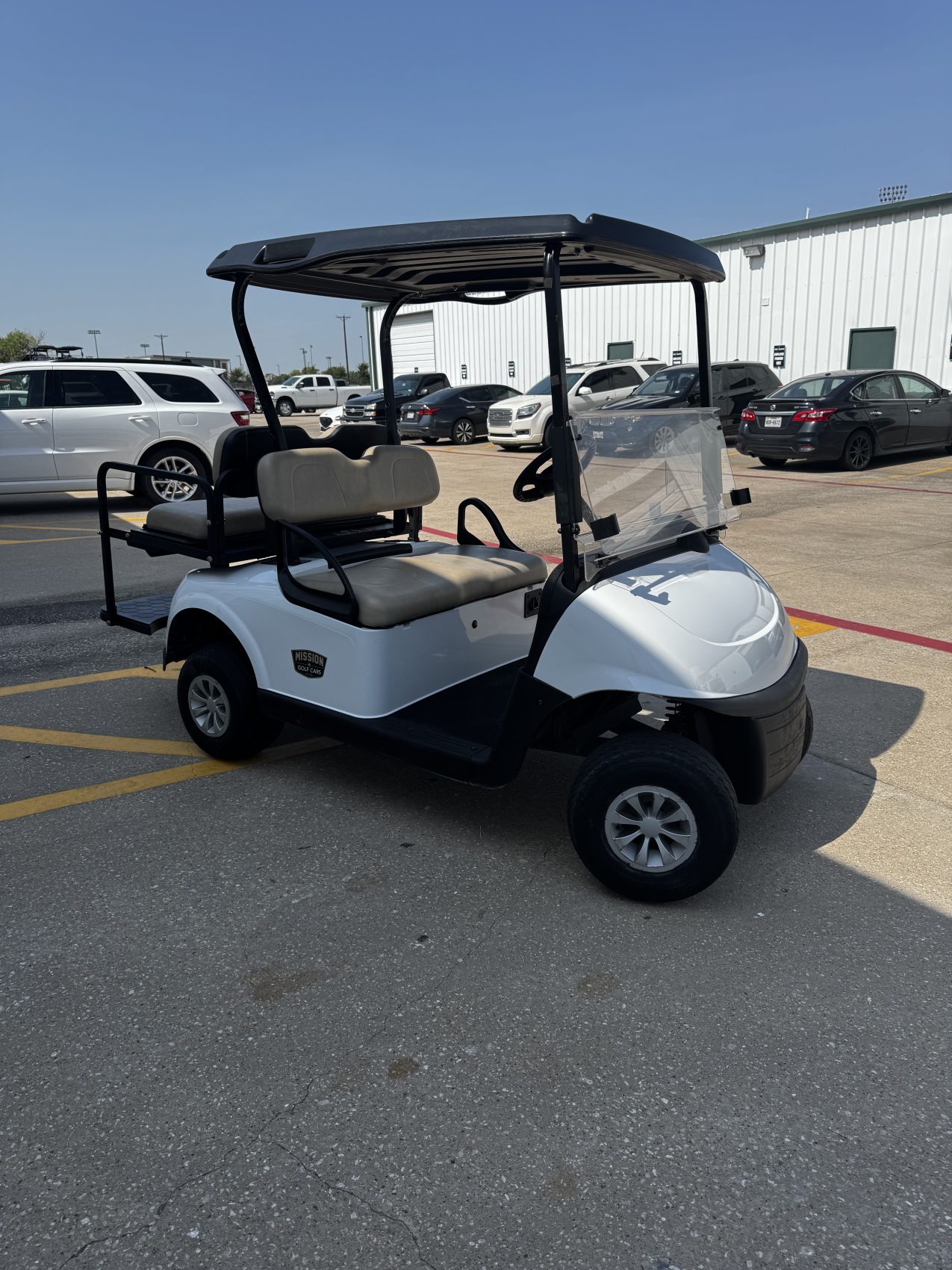 2022 EZGO RXV