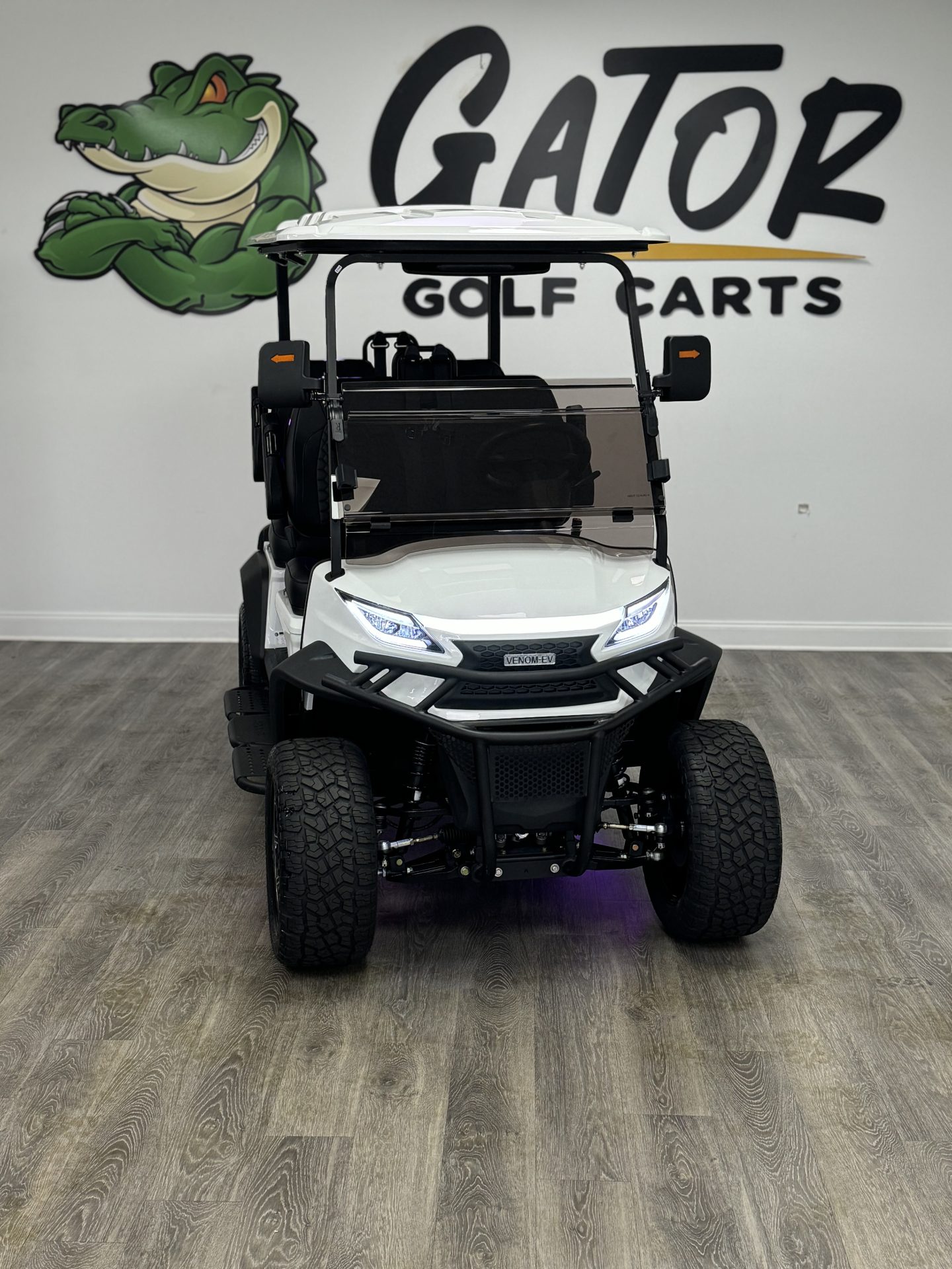*NEW*2026 VENOM-EV STEALTH 105 AH BATTERY – STREET LEGAL CHAMELEON WHITE /COLOR MATCHED SEATS
