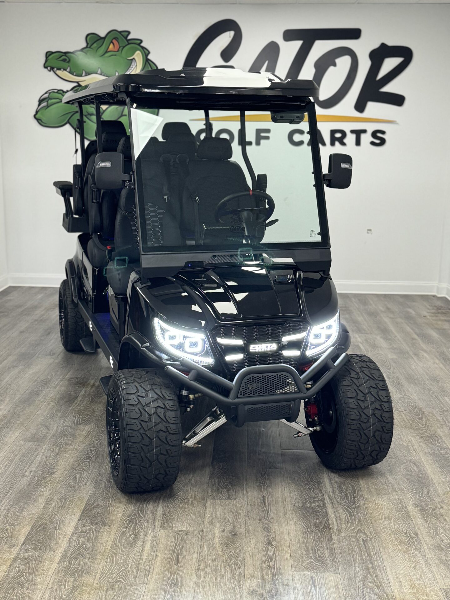 *NEW* 2026 Costa Carts 600L GLOSS BLACK-BLACK INTERIOR-STREET LEGAL-150 AH BATTERY 75 MILE RANGE