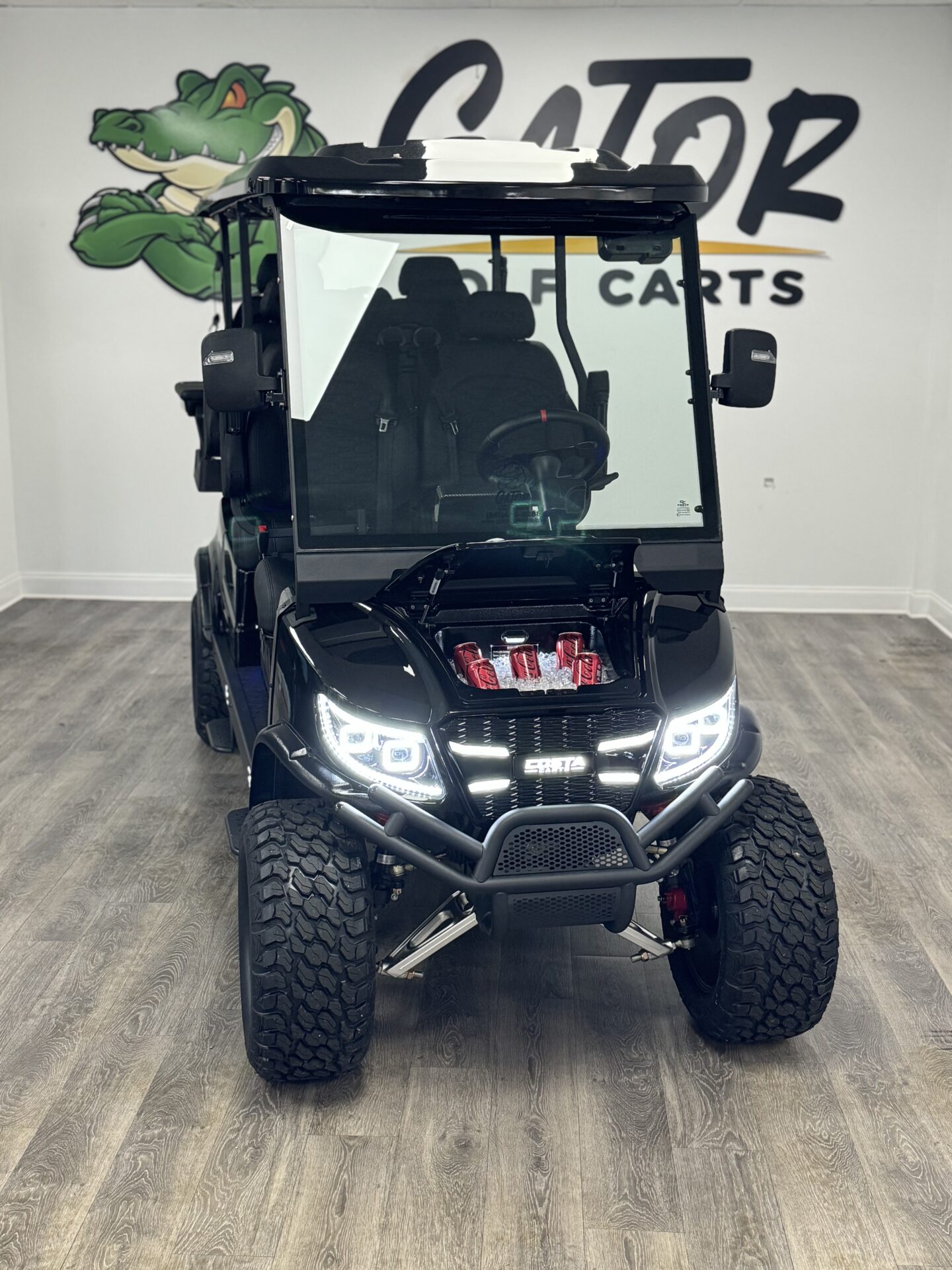 *NEW* 2026 Costa Carts 600L GLOSS BLACK/BLACK INTERIOR-STREET LEGAL-230 AH BATTERY 100 MILE RANGE
