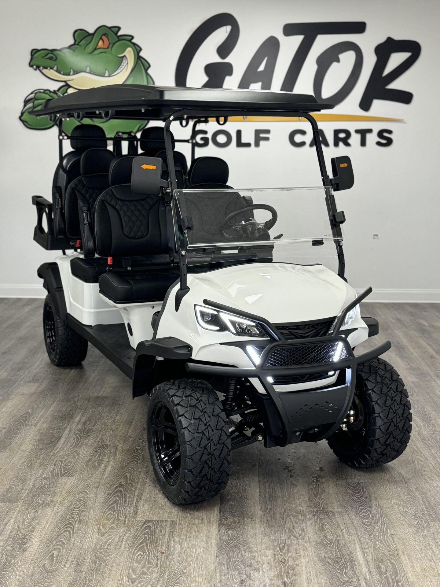 NEW-GREYSON 6 PASSENGER CART-WHITE- BLACK-105AH BATTERY -STREET LEGAL