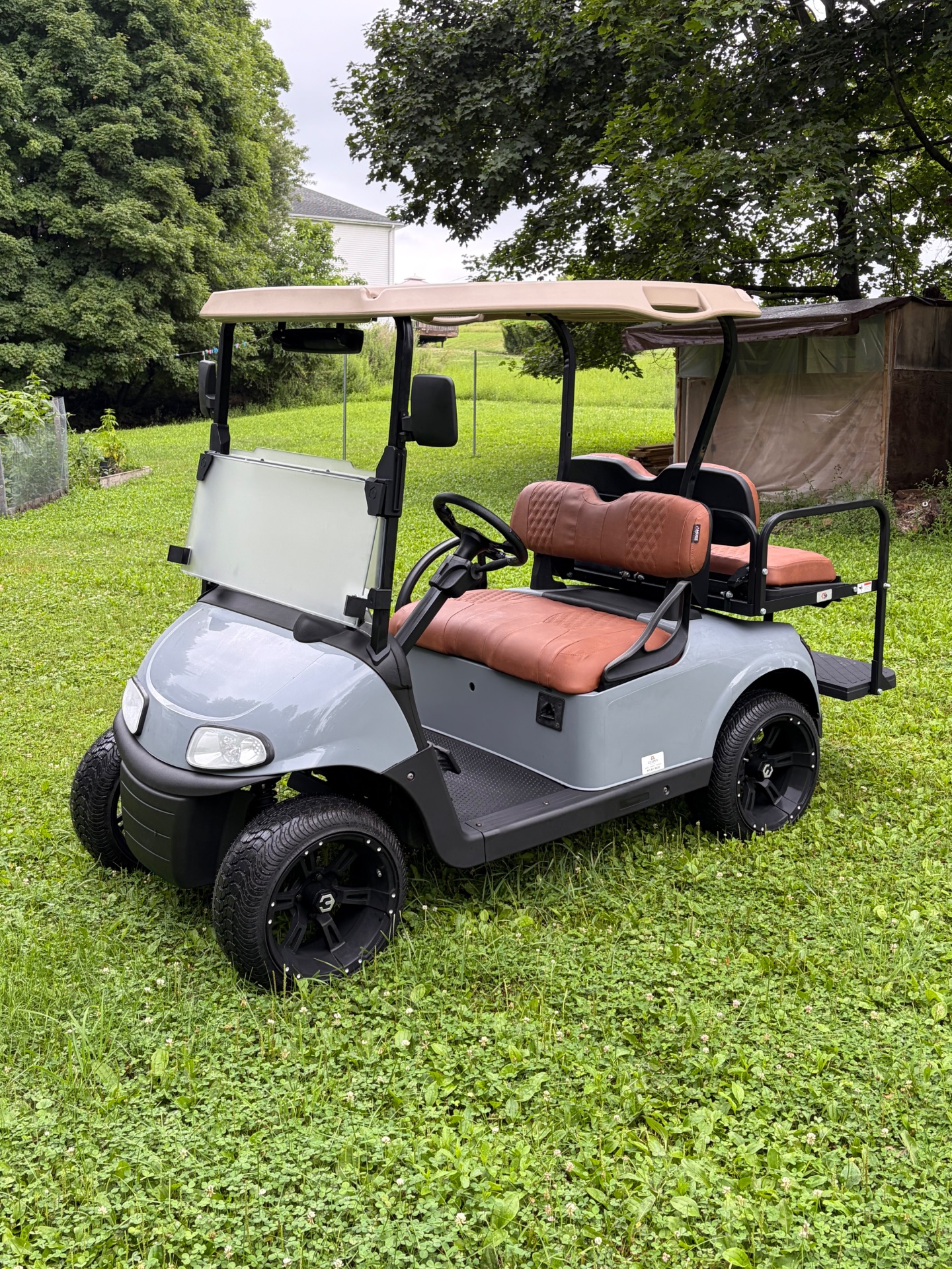 2018 EZGO RXV