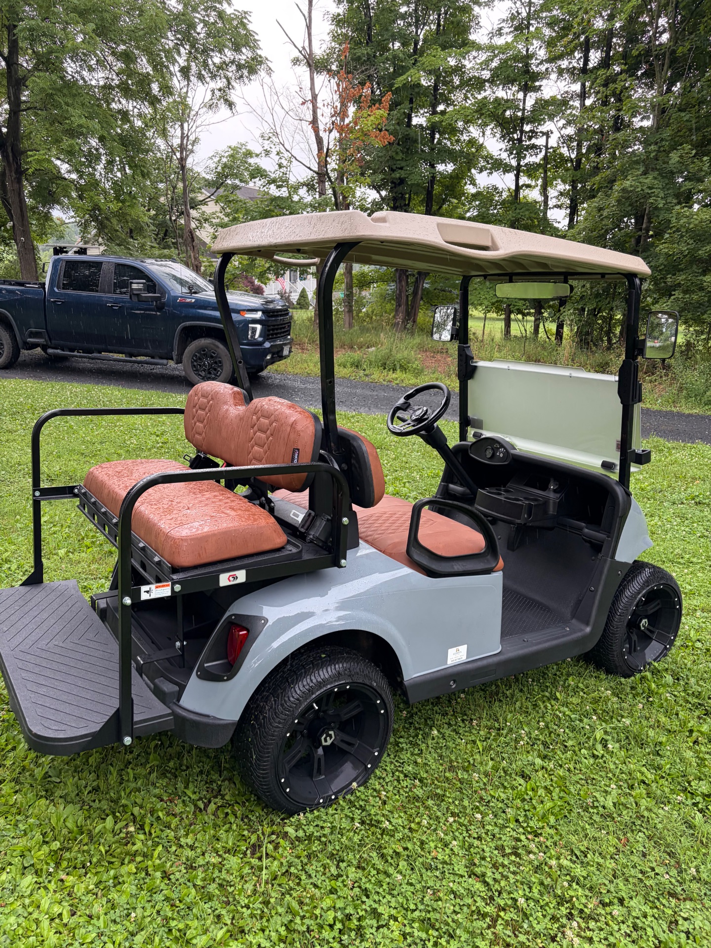2018 EZGO RXV photo 4