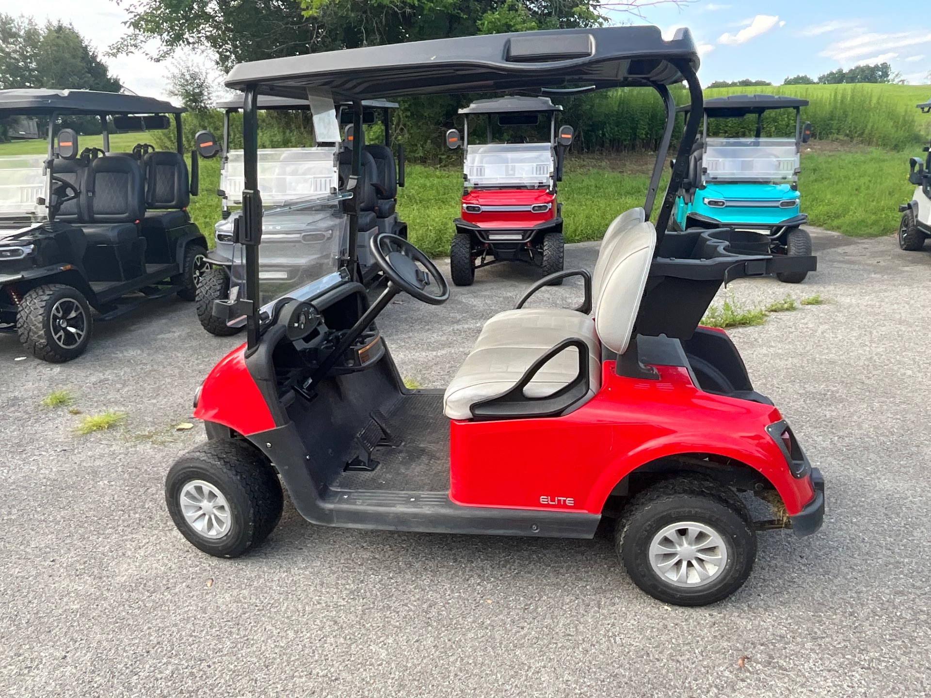 2021 EZGO RXV