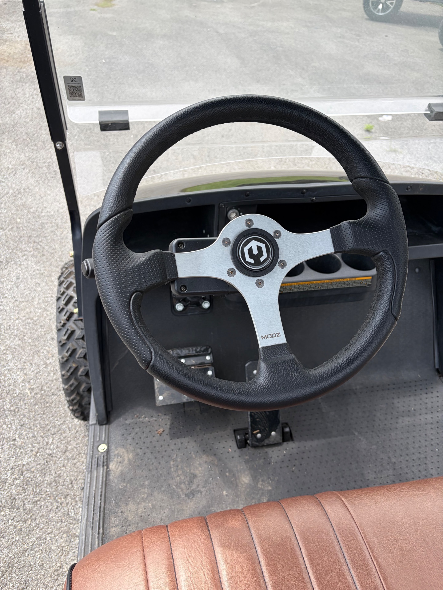 2018 EZGO TXT photo 9