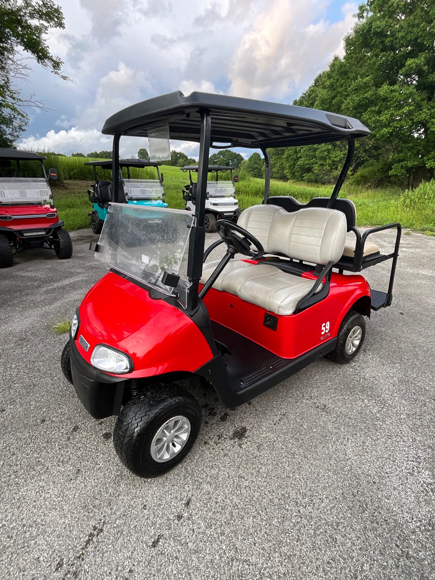 2021 EZGO RXV photo 4