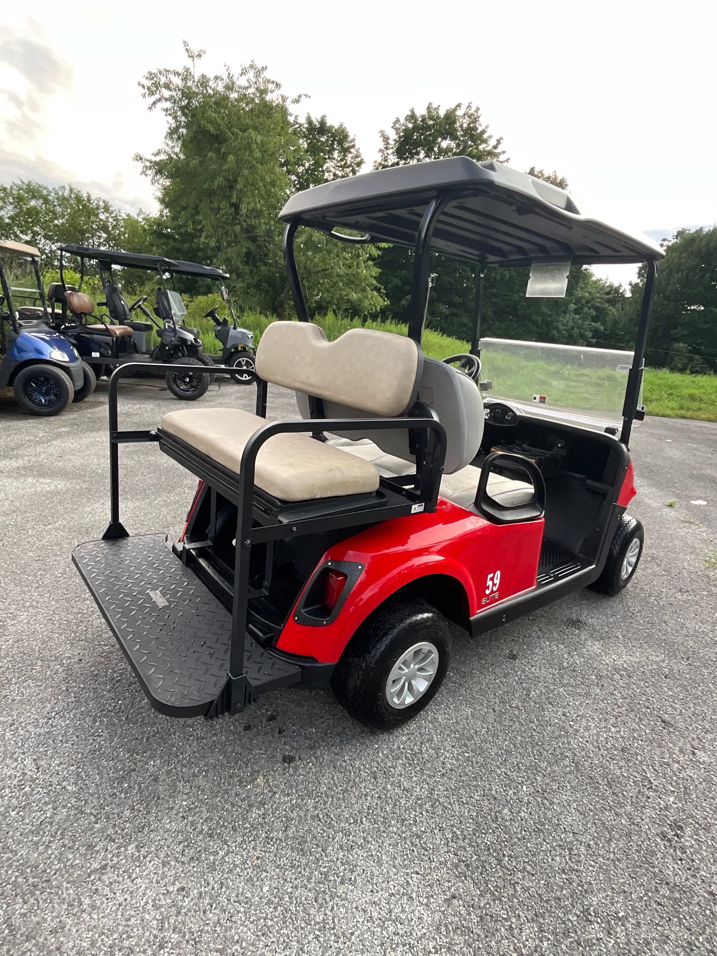 2021 EZGO RXV photo 6