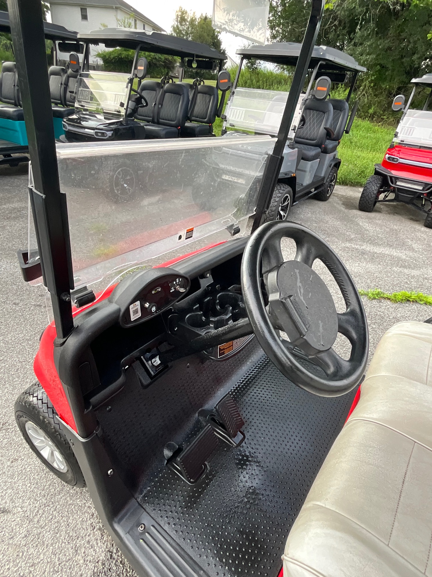2021 EZGO RXV photo 9