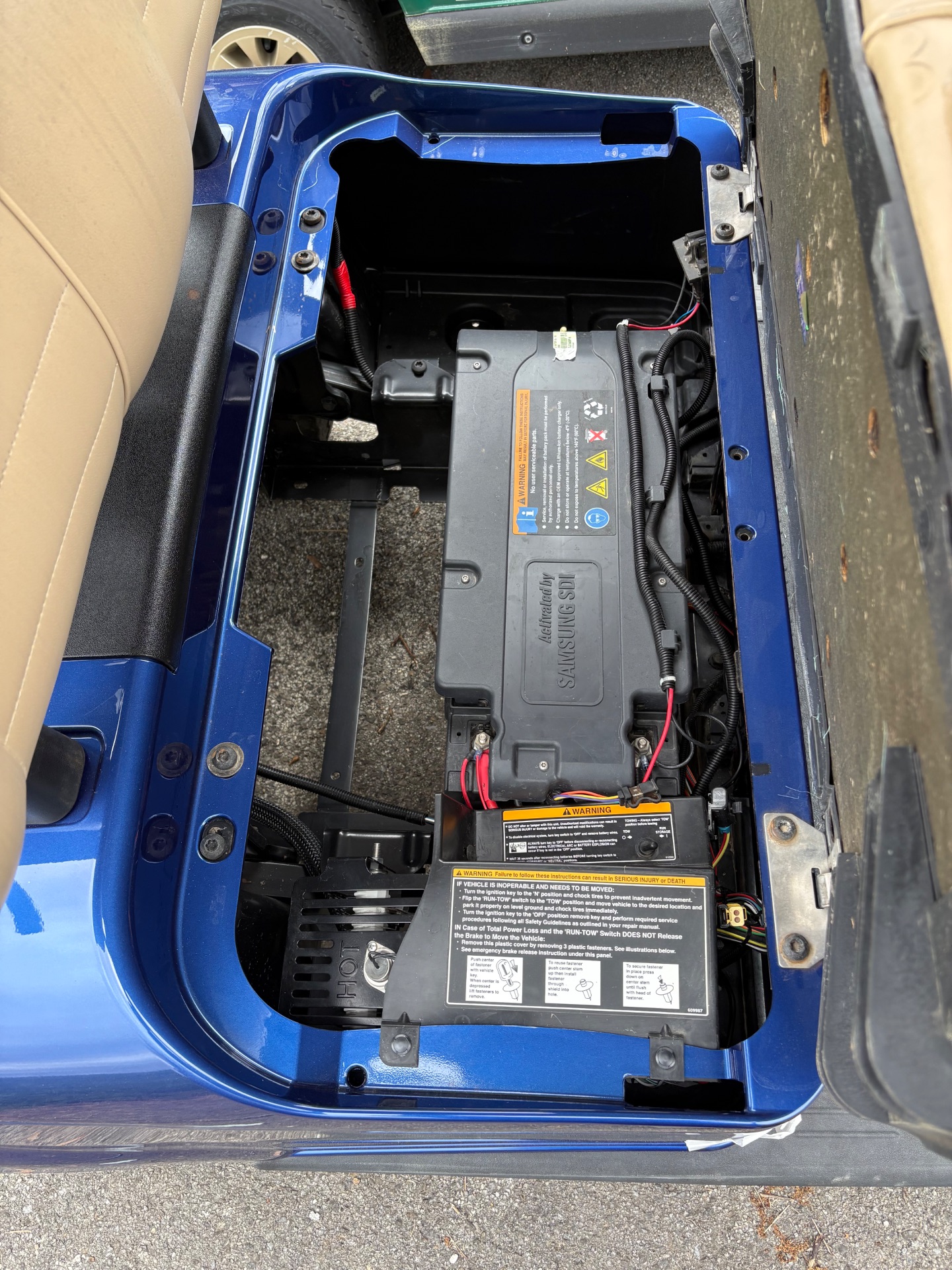2019 EZGO RXV photo 2