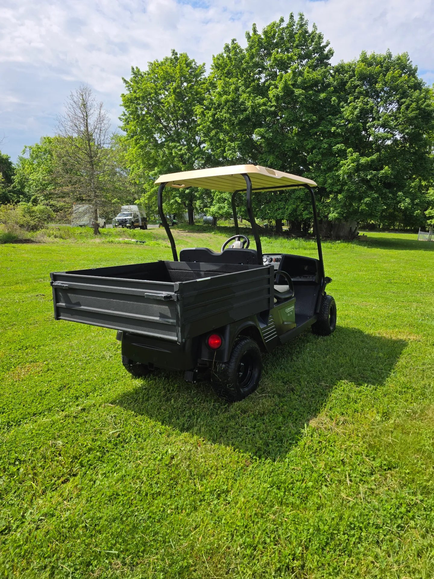 2023 Cushman Hauler photo 5