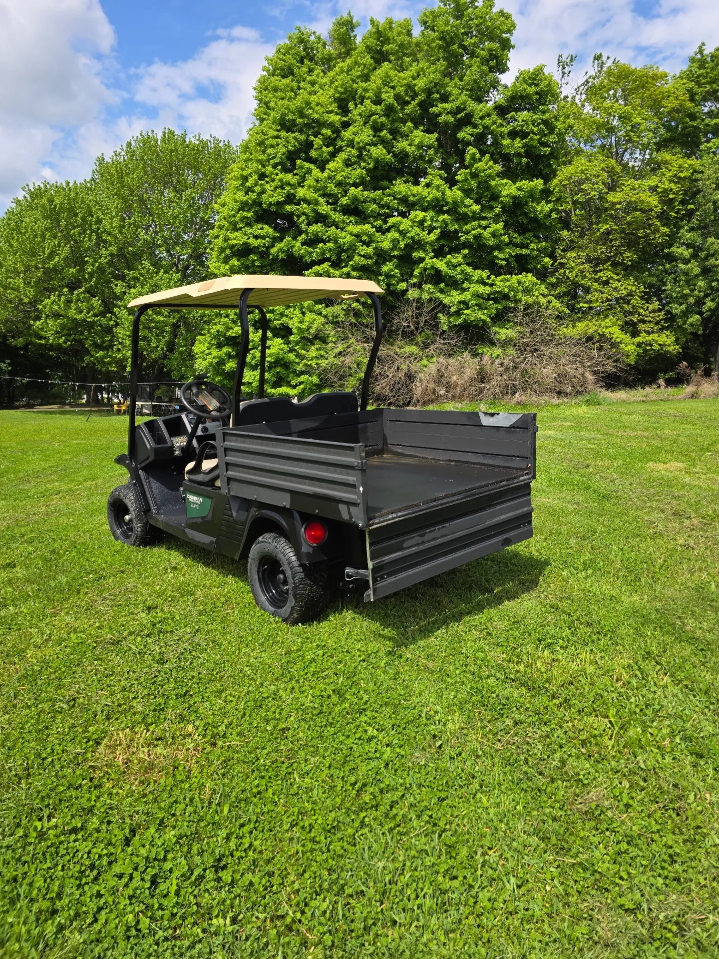 2023 Cushman Hauler photo 7