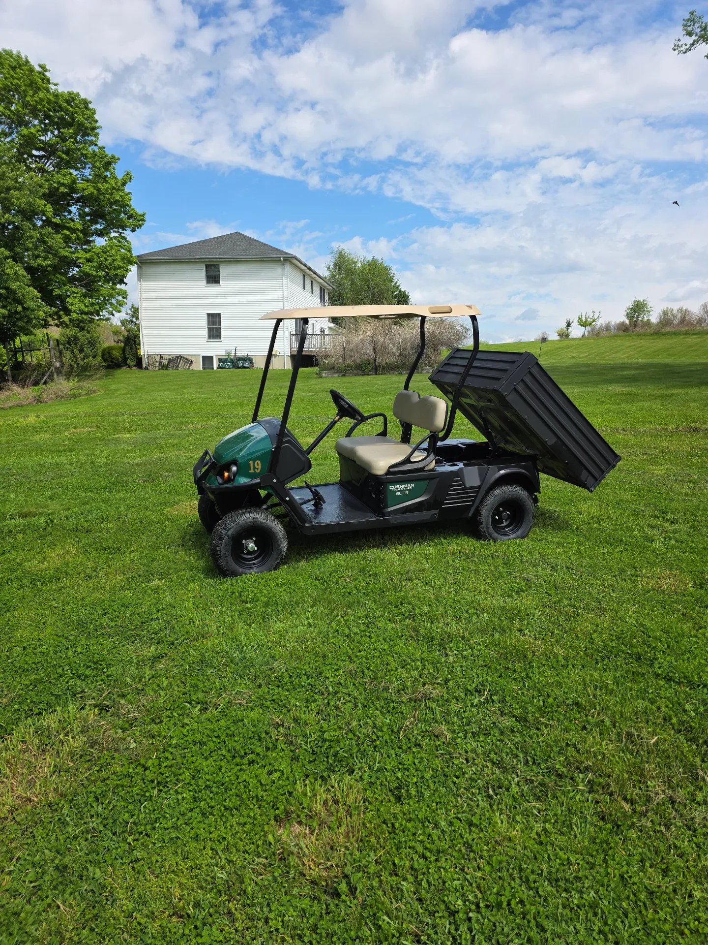 2023 Cushman Hauler photo 9