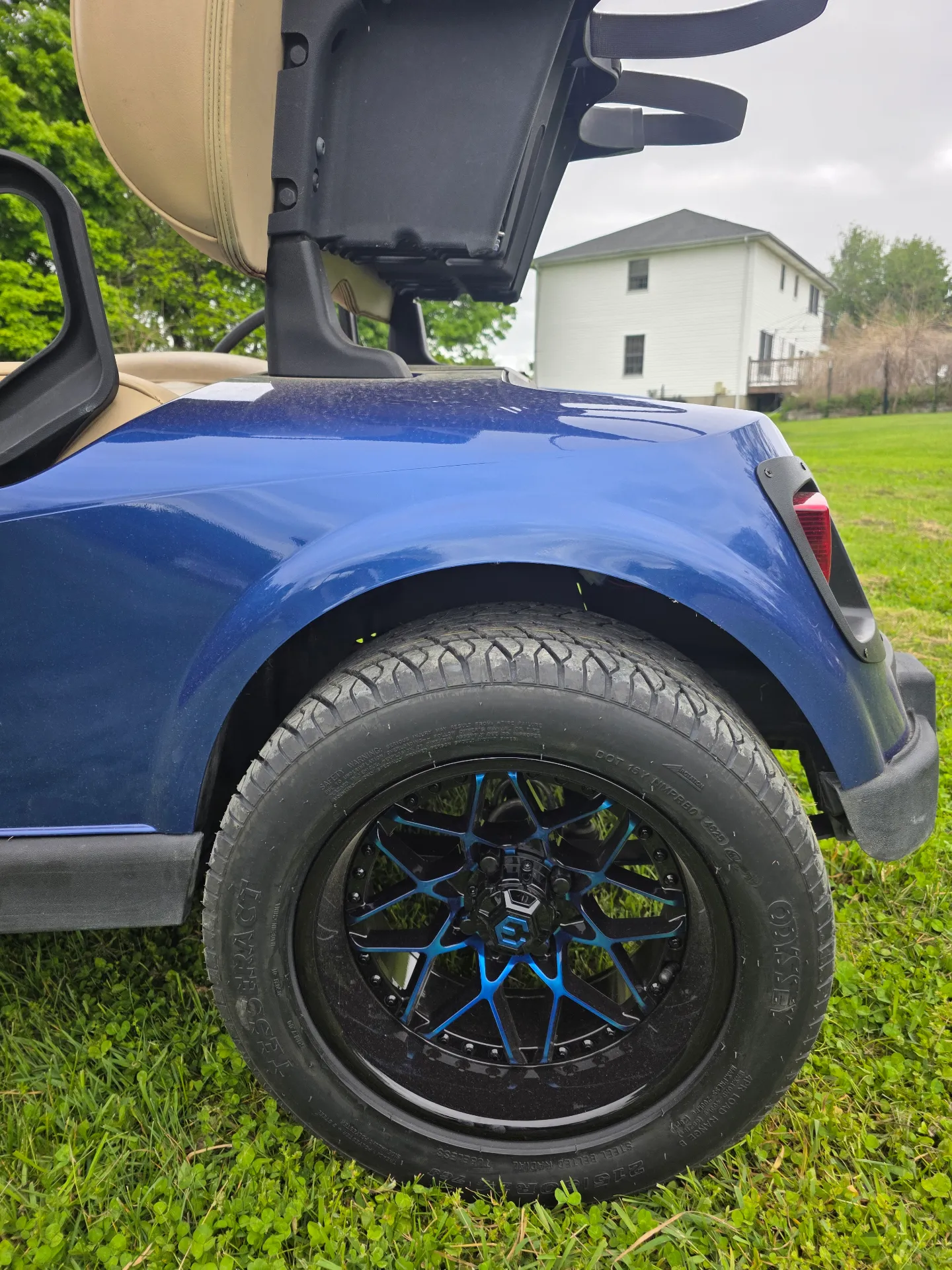 2019 EZGO RXV photo 9