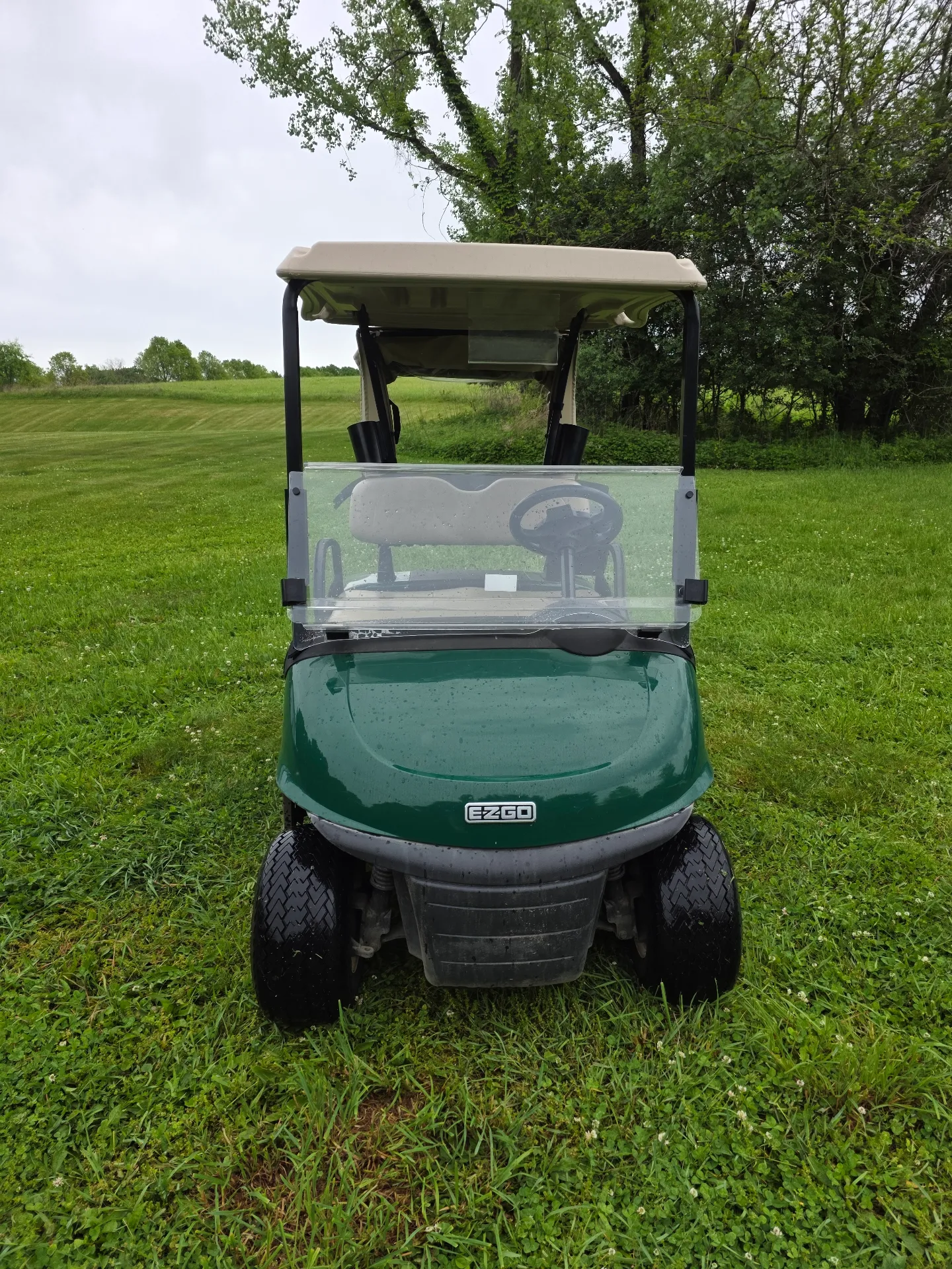 2021 EZGO RXV