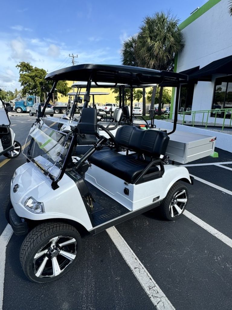 18084122-EADE-4C7F-8398-7E2FA1980B23