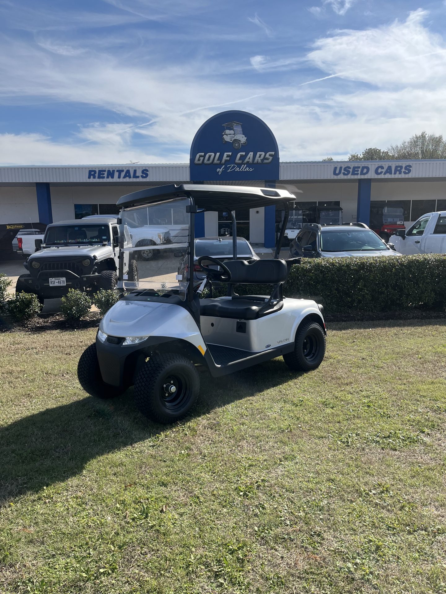 2025 E-Z-GO VALOR 2P