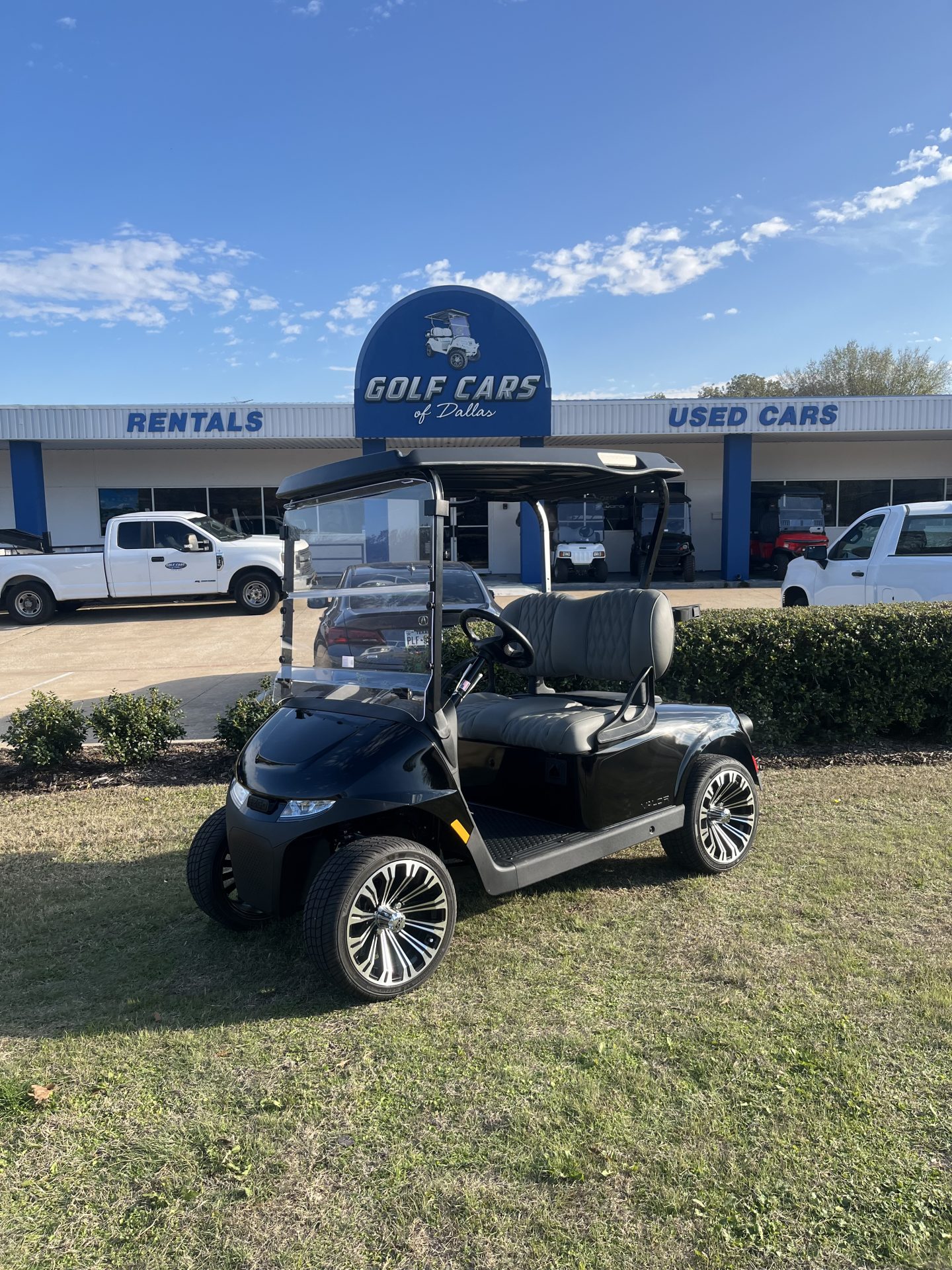 2025 E-Z-GO VALOR 2P