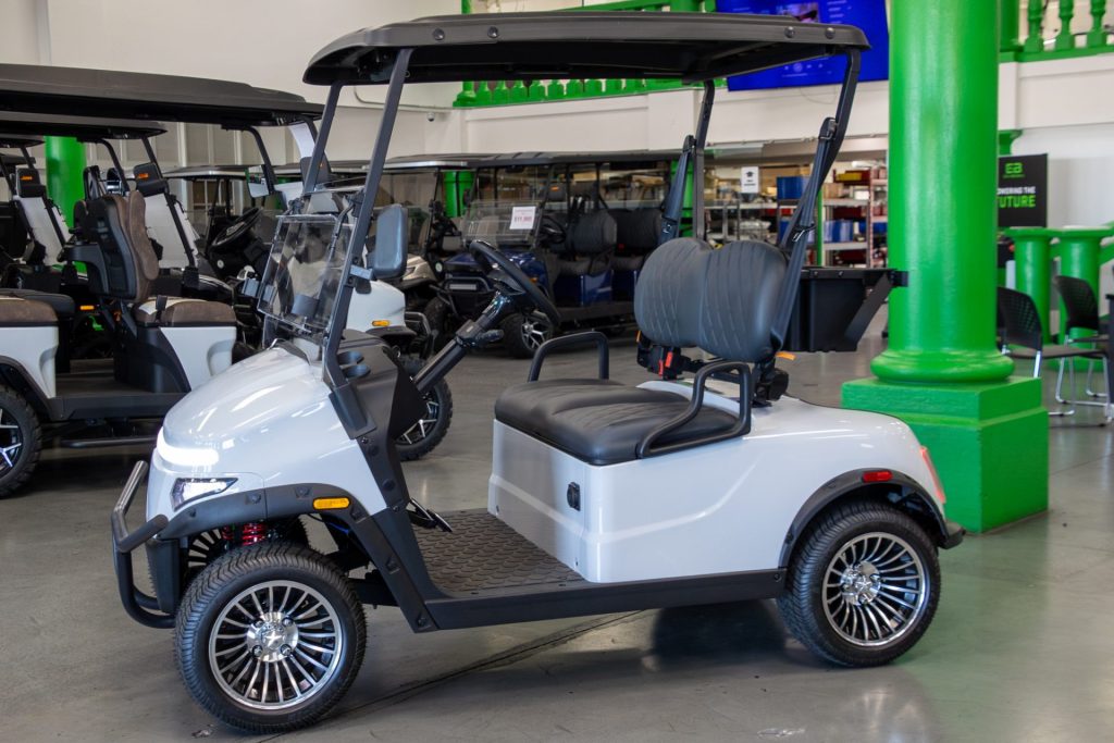 Denago Scout golf cart