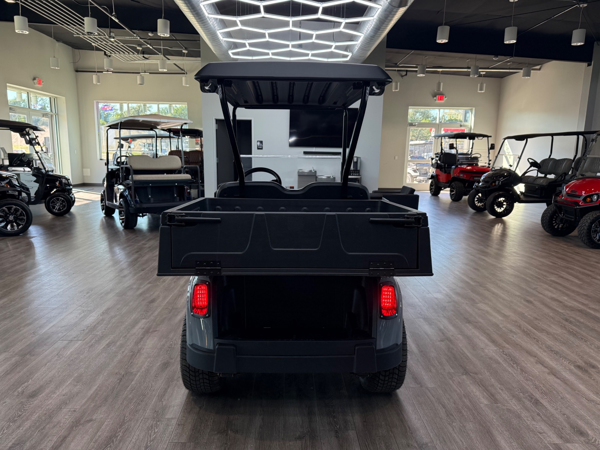 2021 EZGO RXV photo 6