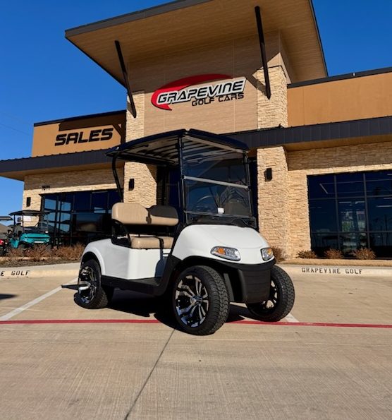 2020 E-Z-GO RXV