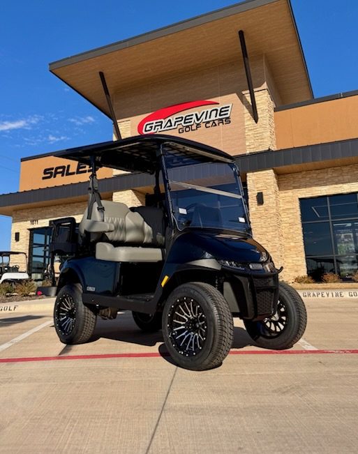 2026 E-Z-GO SUMMIT XTL