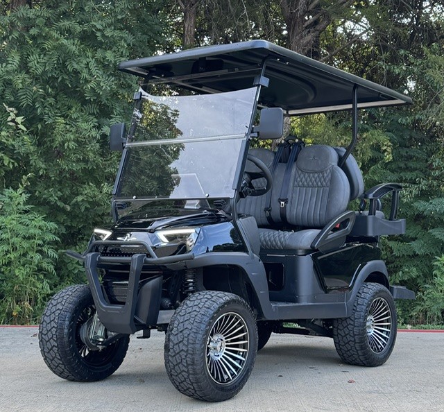 2026 Atlas 4-Passenger Lifted