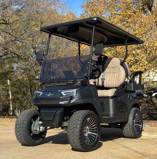 2026 Atlas 4-Passenger Lifted