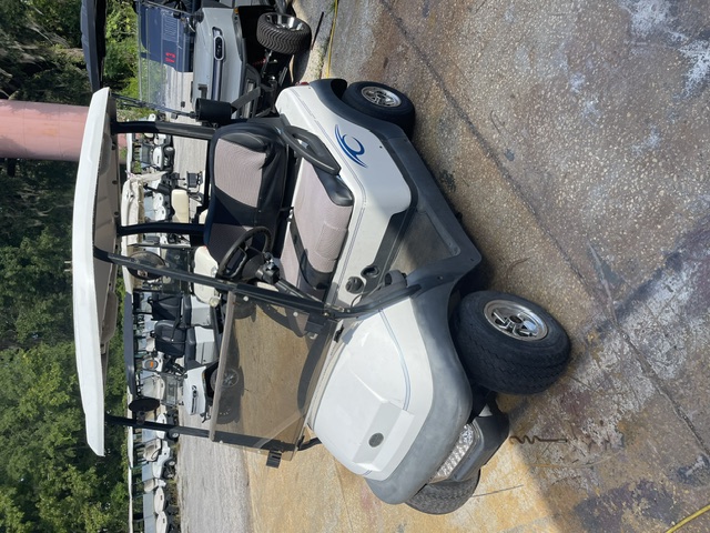 2005 Club Car Precedent photo 2