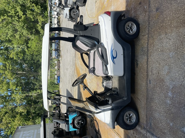 2005 Club Car Precedent photo 3