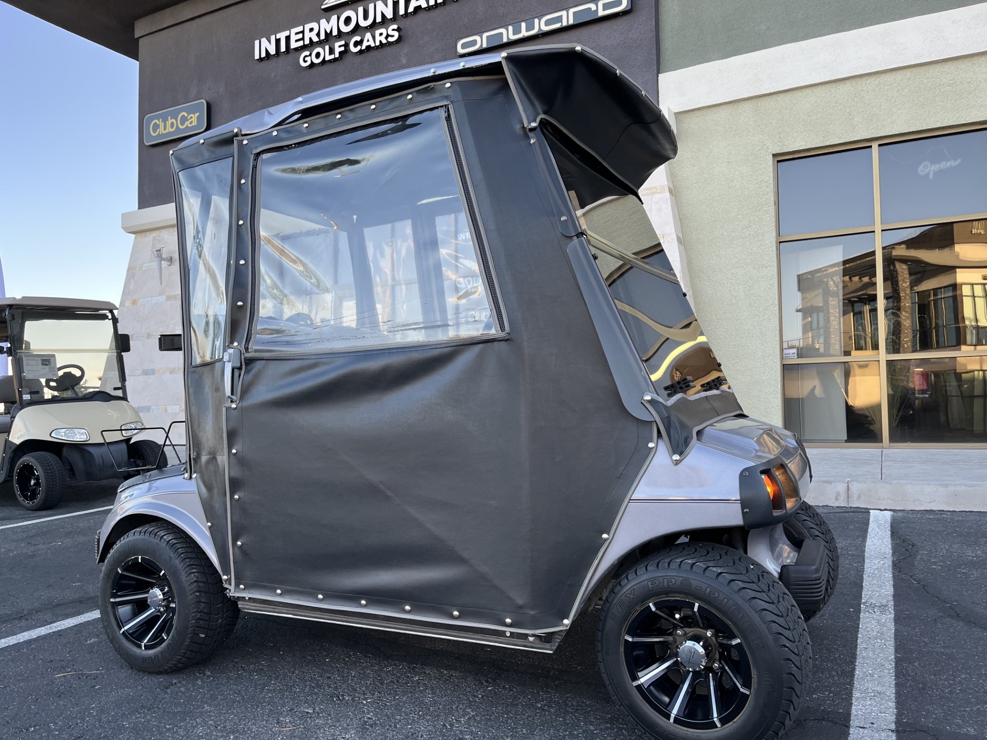 2004 Club Car DS photo 2