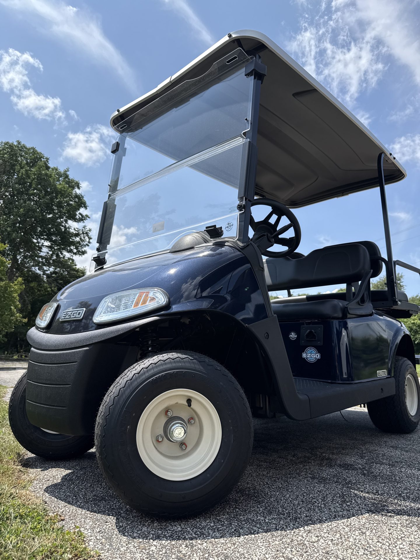 2020 EZGO RXV