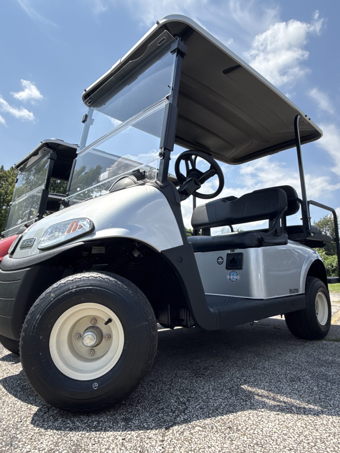 2020 EZGO RXV
