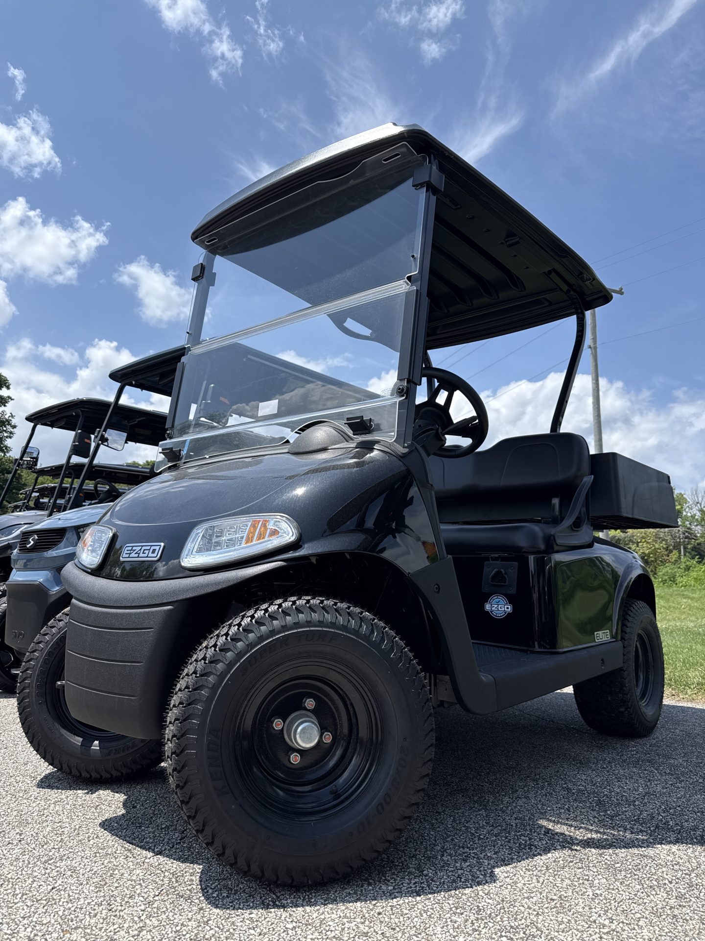 2020 EZGO RXV
