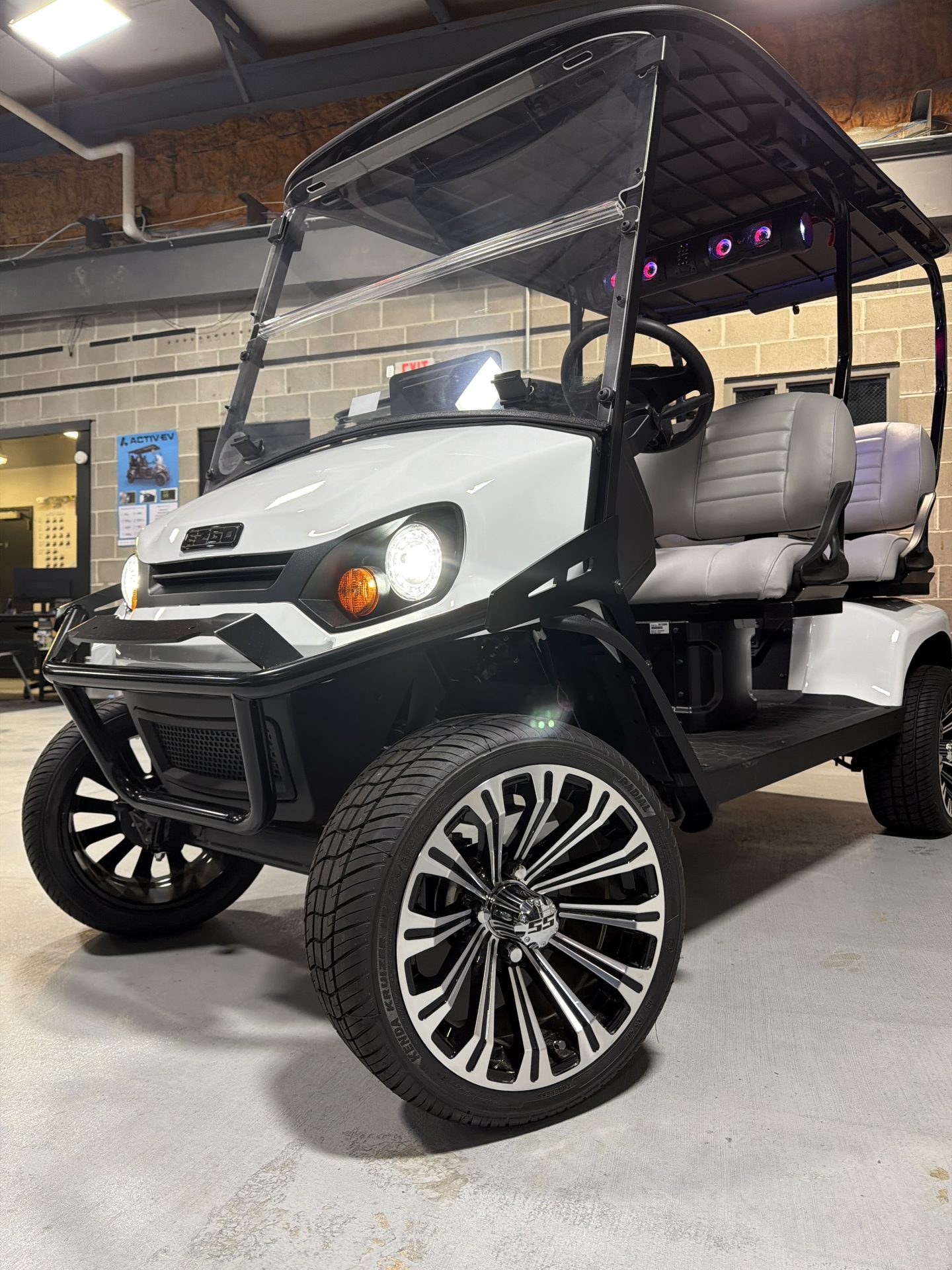 2026 E-Z-GO Liberty XT Elite Lithium