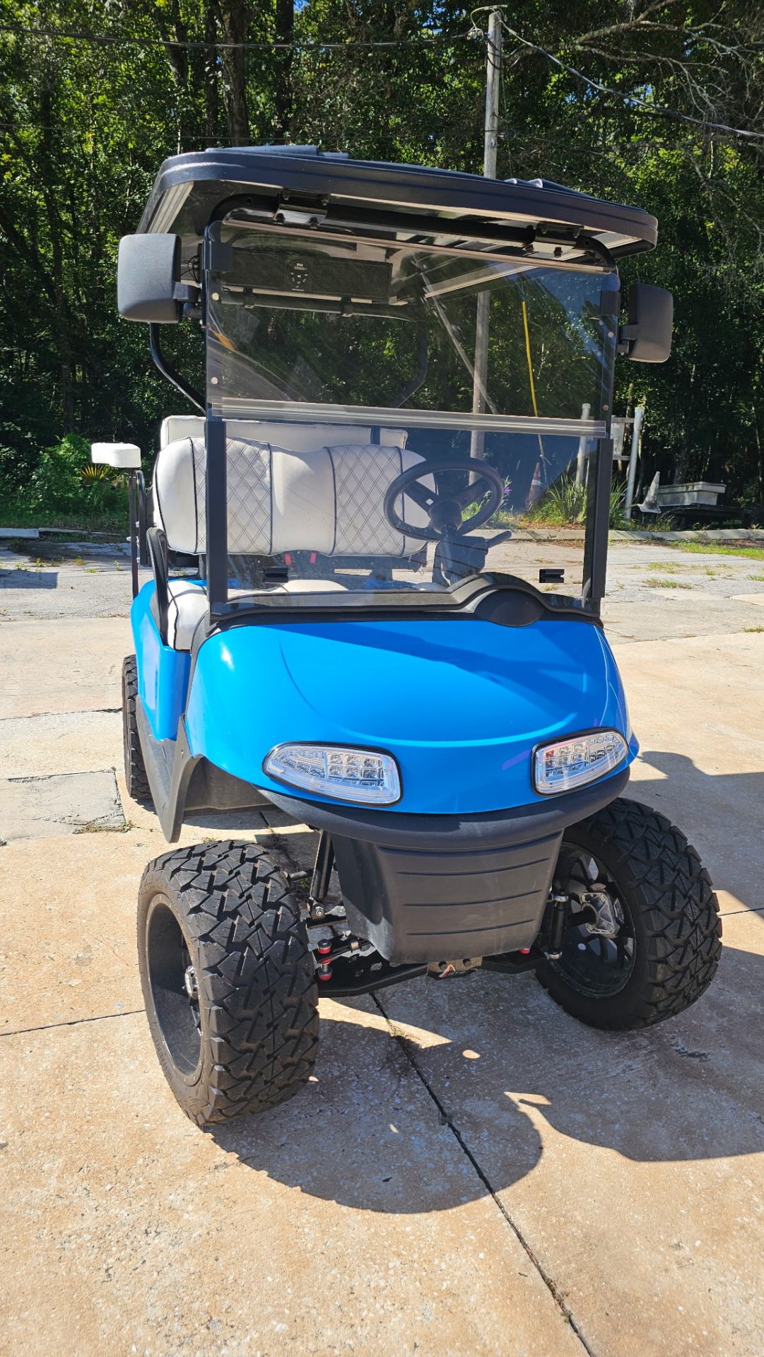 2017 E-Z-GO Freedom RXV