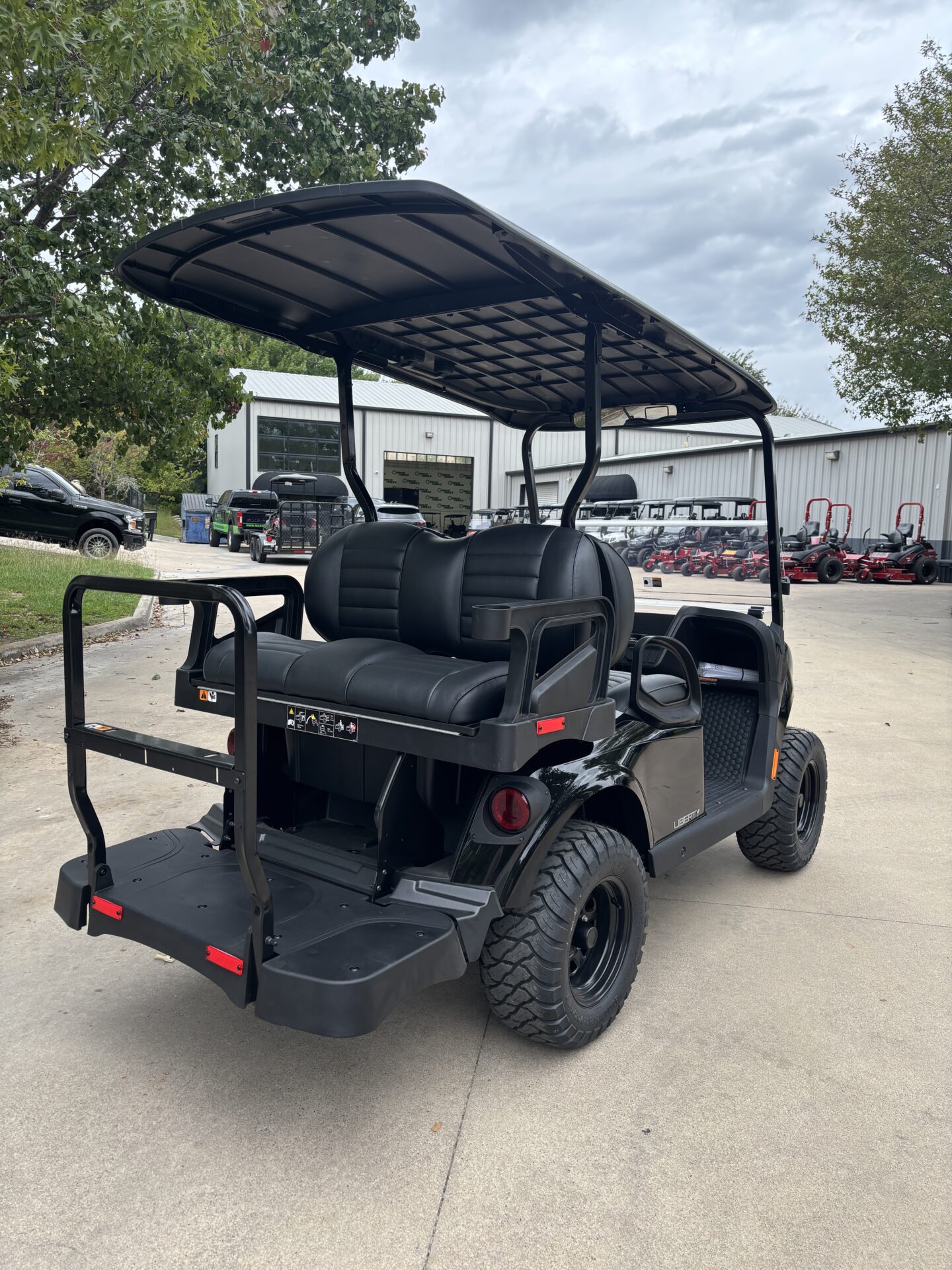 2026 EZGO Liberty photo 9
