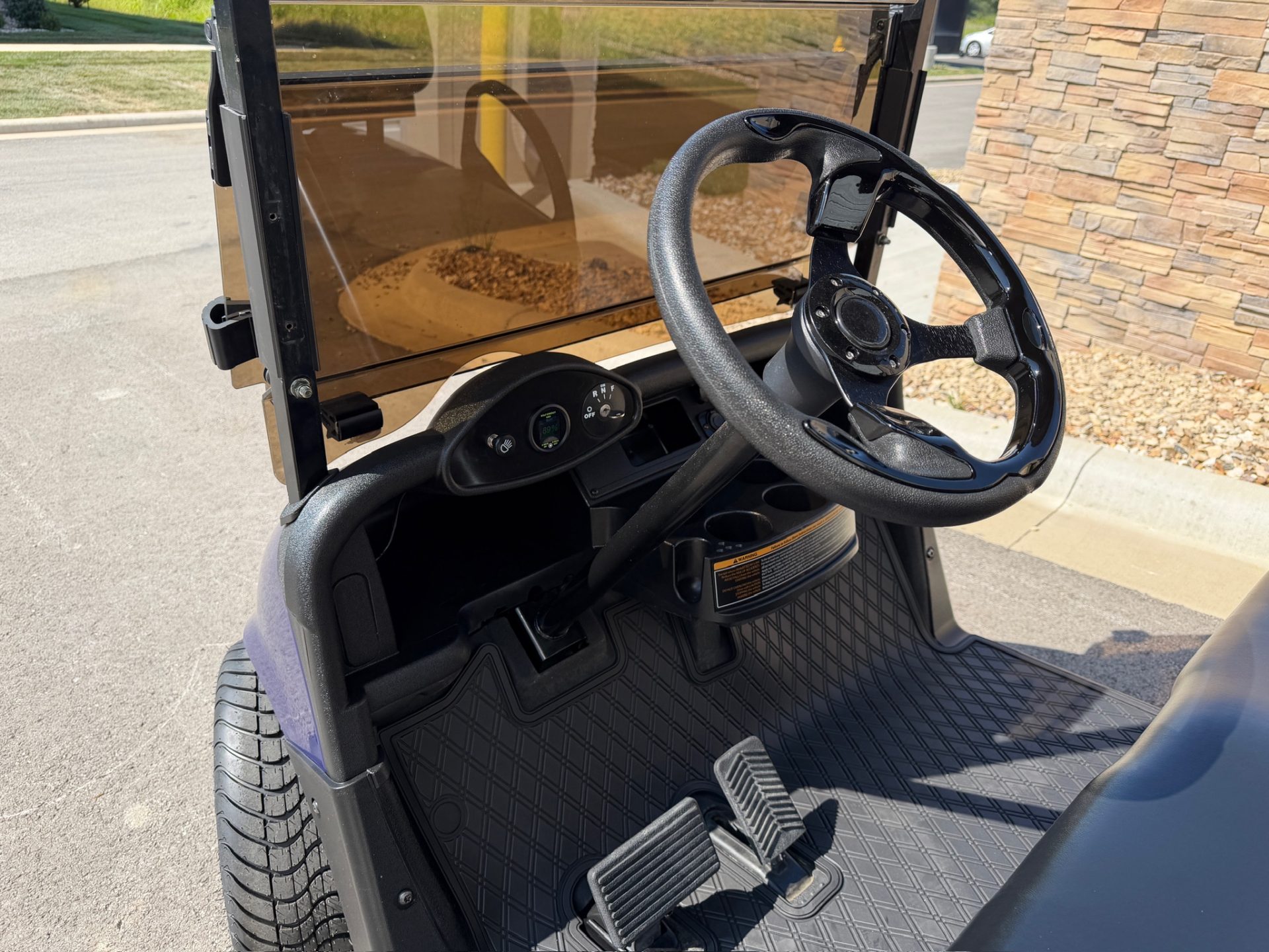 2017 EZGO RXV photo 2