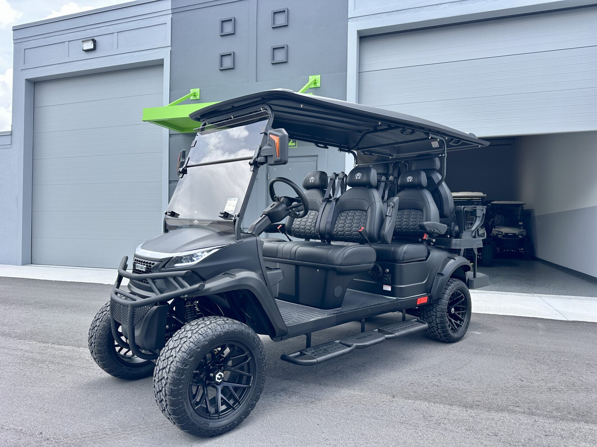 2026 Venom EV photo 8