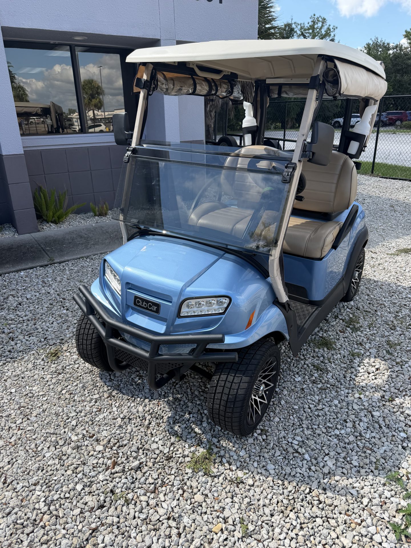 2021 Club Car Onward – 2 PASSENGER – ELECTRIC (Li-Ion) – Consignment