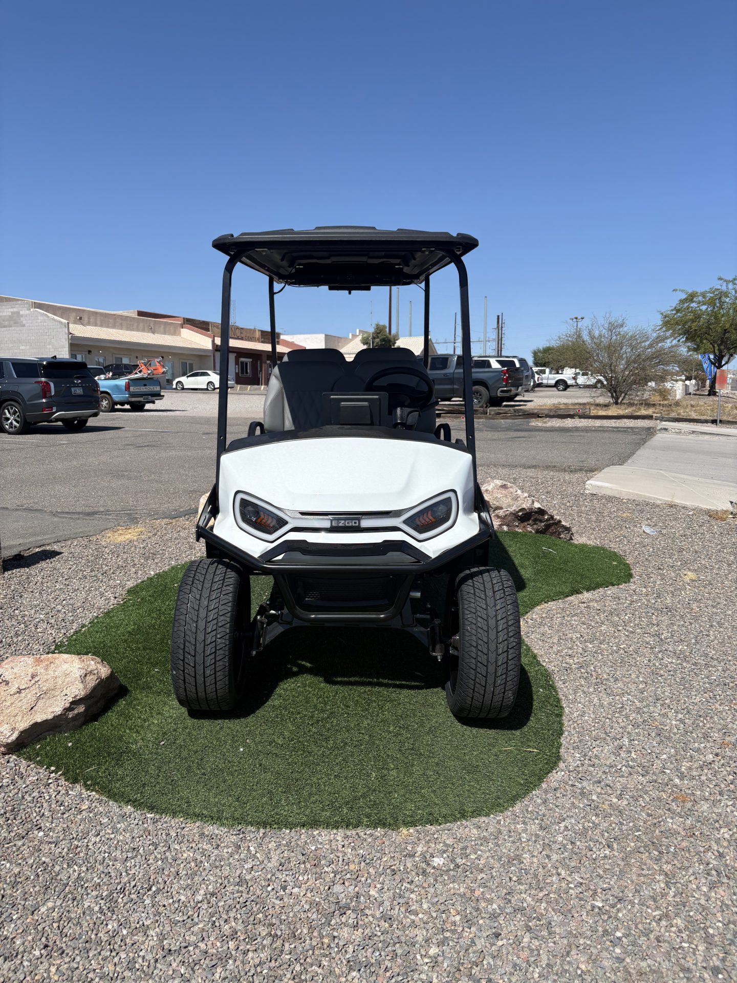 2026 EZGO Express photo 5