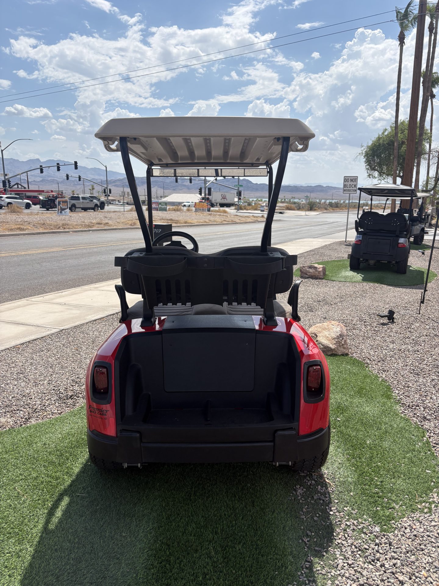 2022 EZGO RXV photo 4