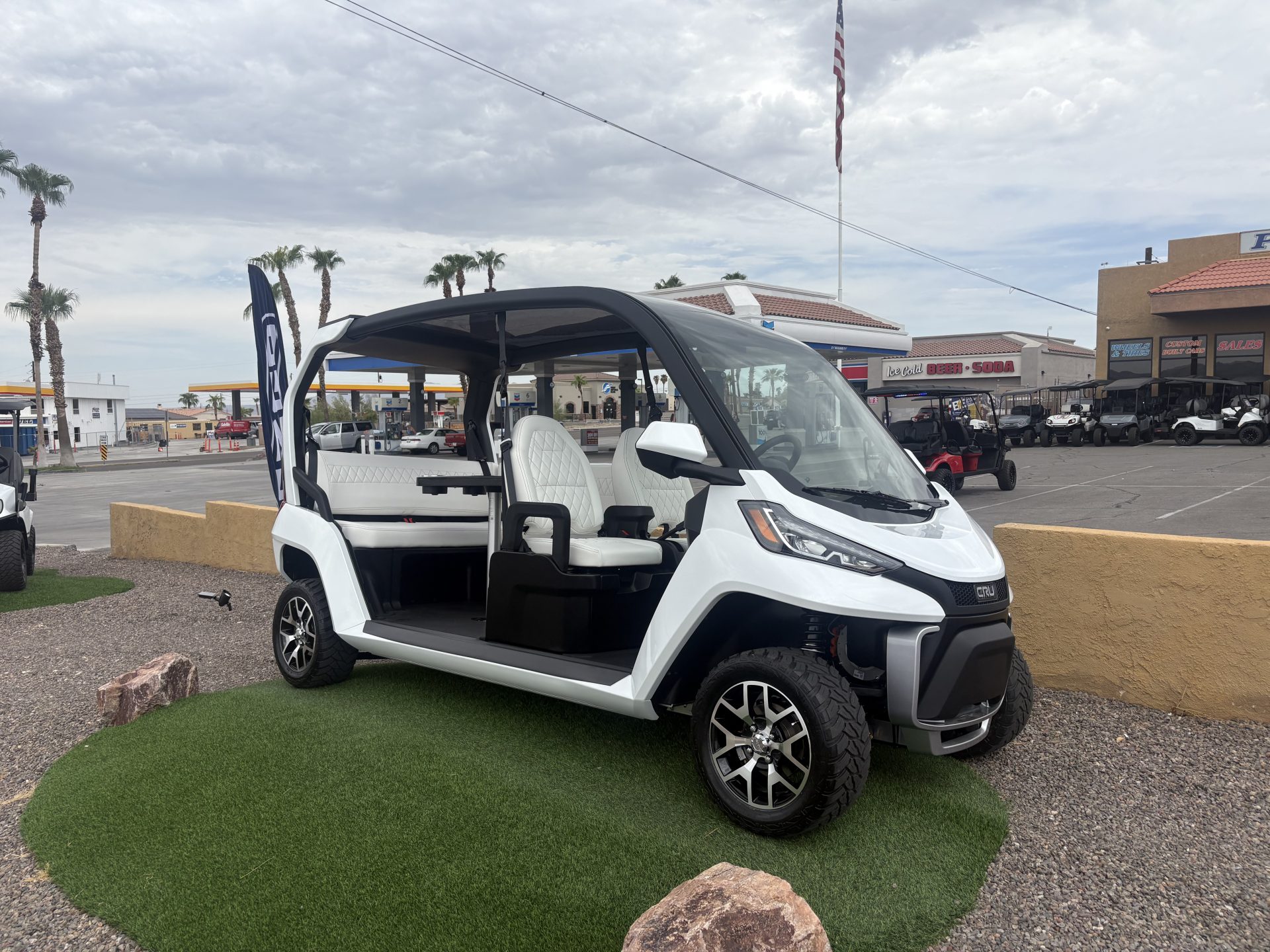 2027 Club Car CRU photo 2
