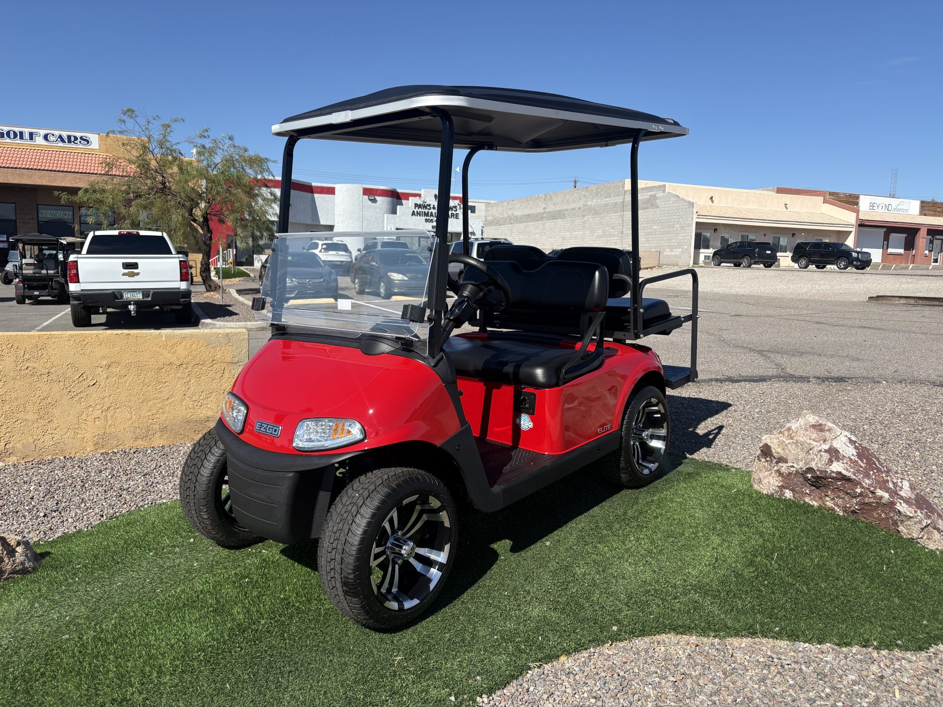 2021 EZGO RXV