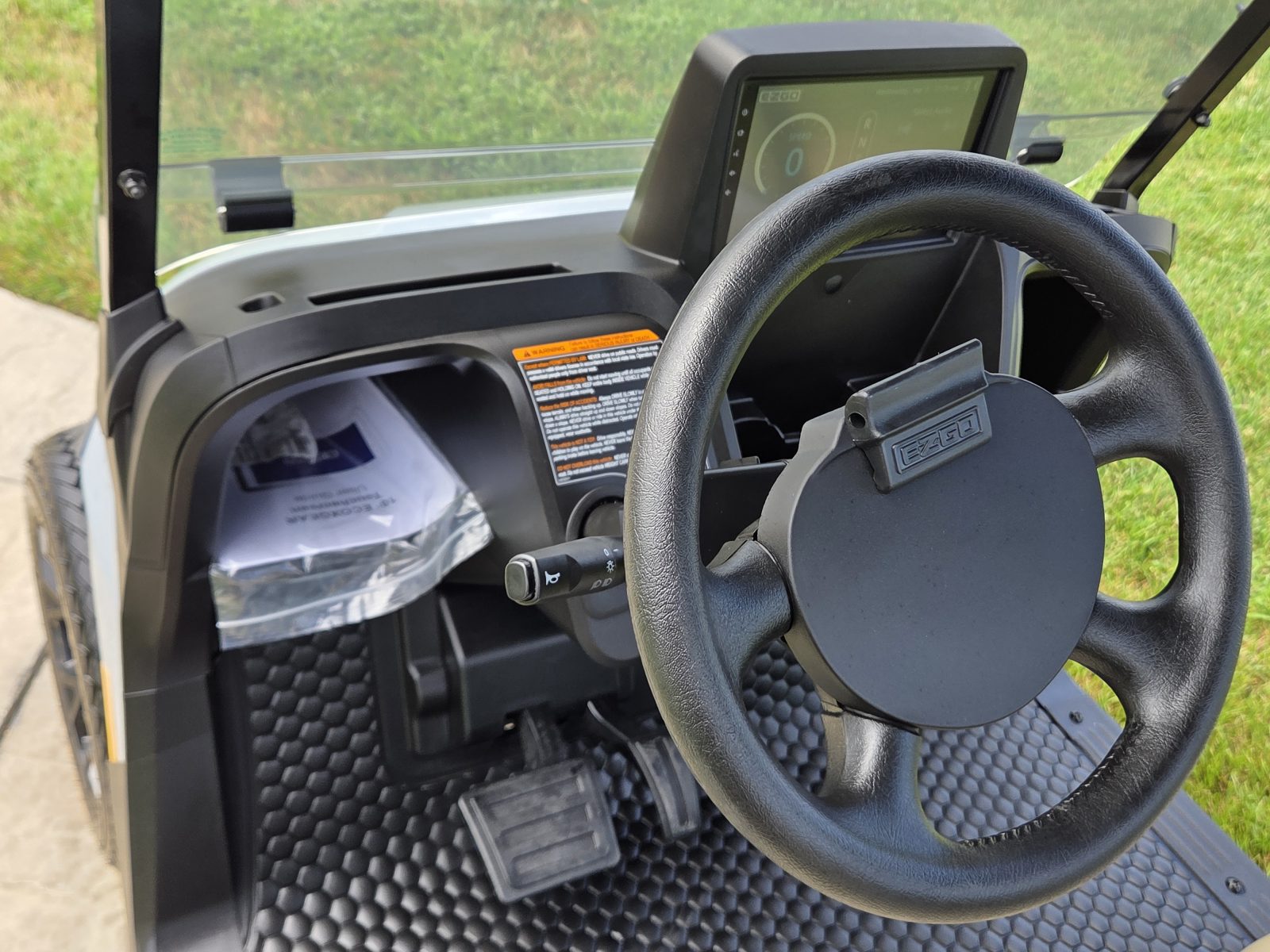 2027 EZGO Freedom photo 9