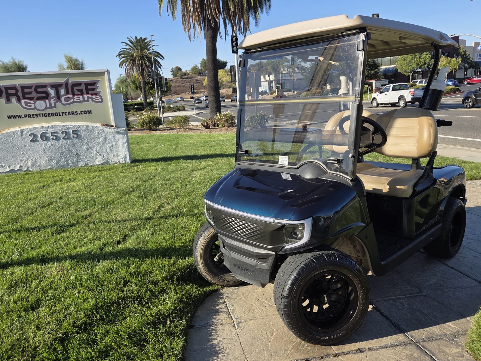 2018 E-Z-GO Freedom RXV Elite 2.0 APEX Two Passenger Lithium Golf Cart