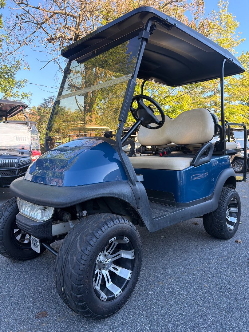 2010 Club Car Precedent