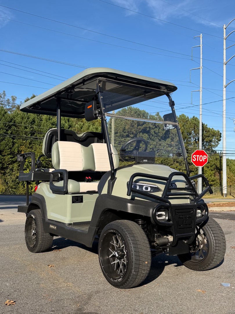 2022 Royal EV Crown