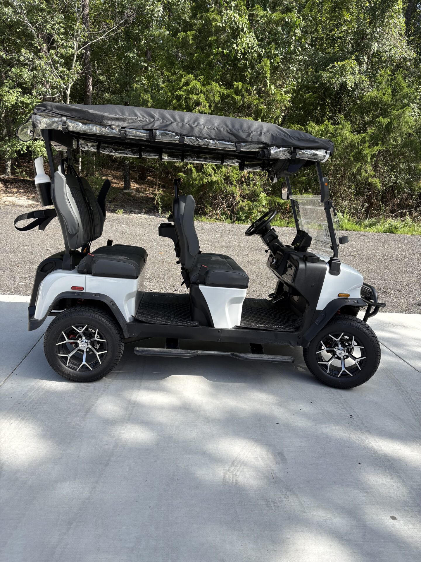 2025 Denago Rover photo 2