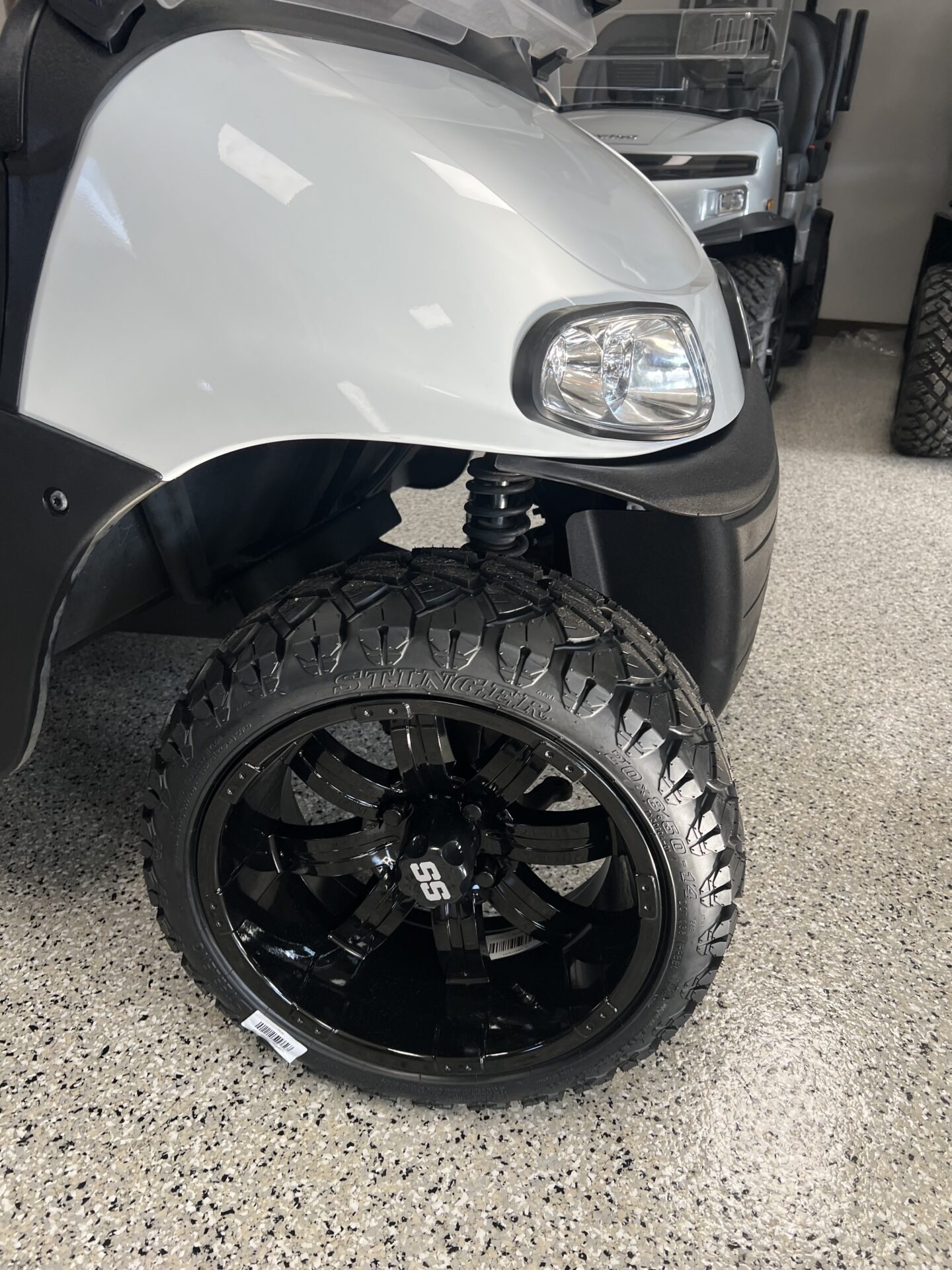 2021 EZGO RXV photo 2